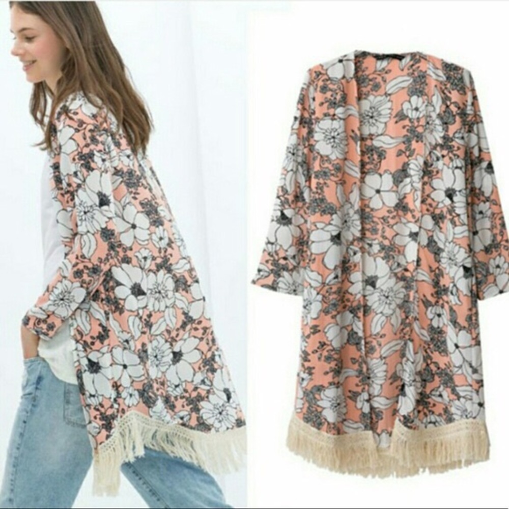 Floral fringe kimono